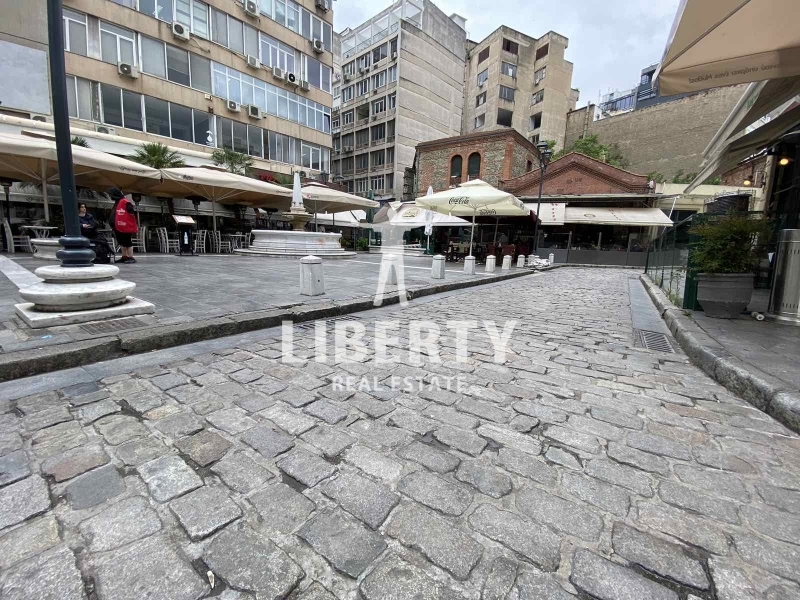 property-img